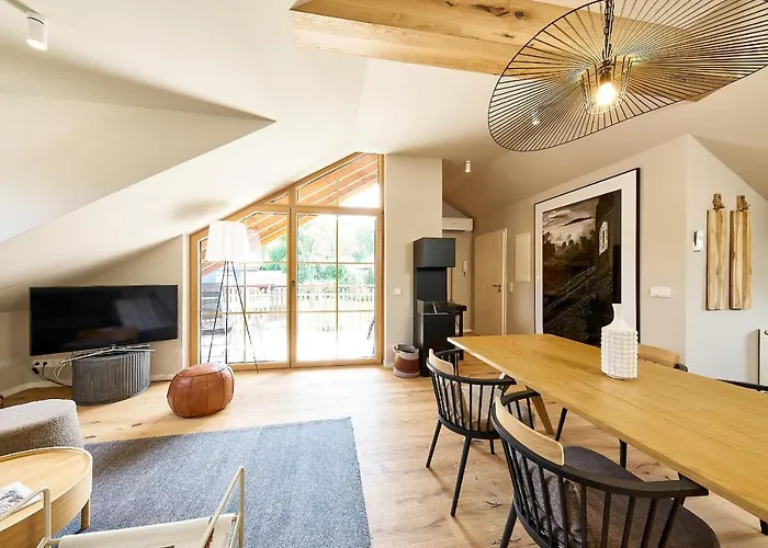 아파트 Wehlener Klosterberg 베른카슈텔쿠에스