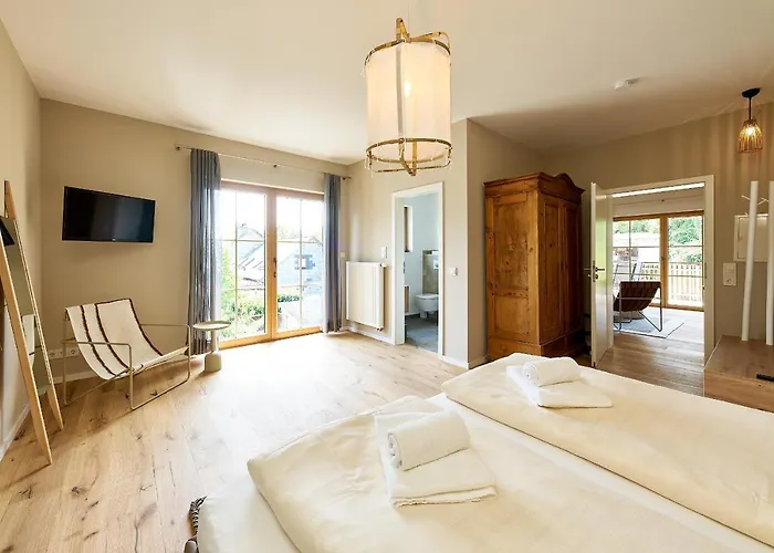 아파트 Wehlener Klosterberg 베른카슈텔쿠에스